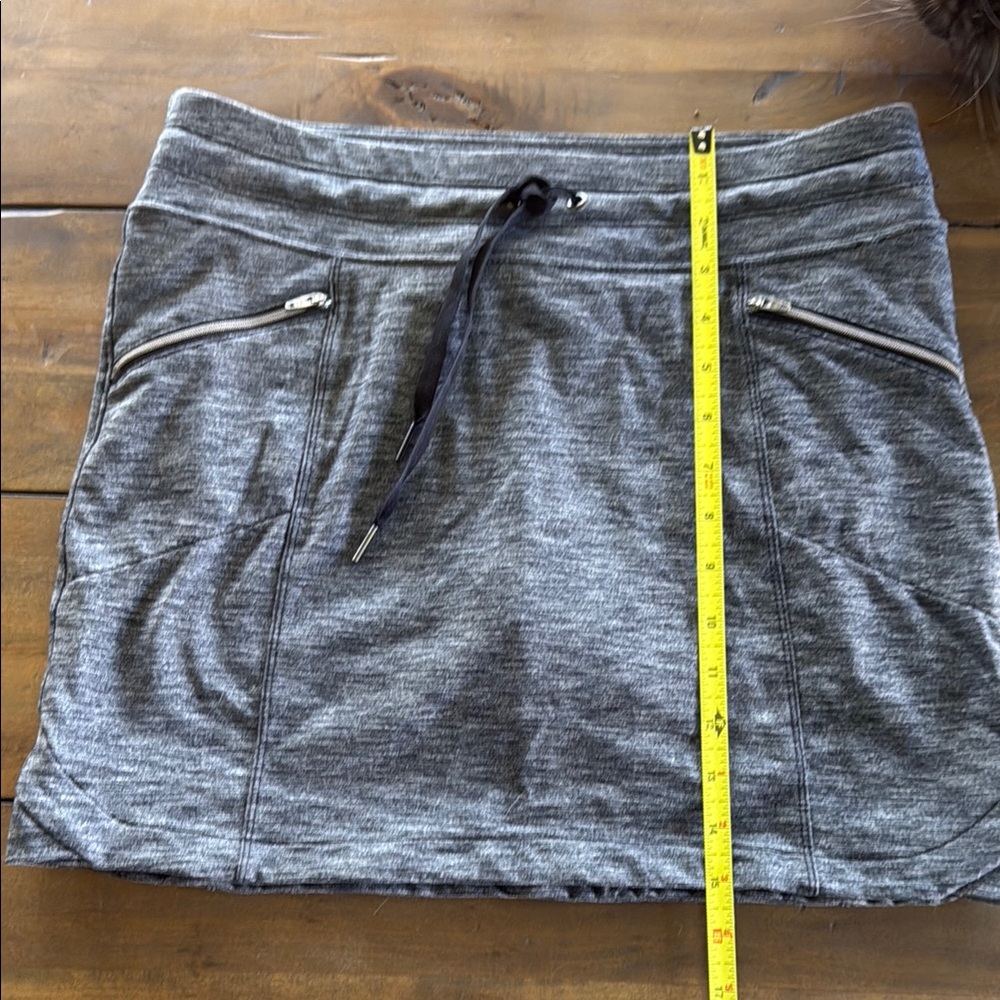 Athleta Women's Skirt